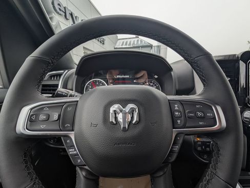 New 2026 RAM 1500 4x4 Crew Cab image 20