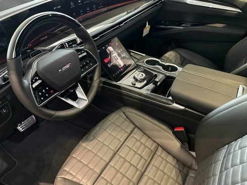 New 2026 Cadillac Escalade V AWD/4WD image 8