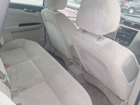 Used 2016 Chevrolet Impala LT FWD image 16