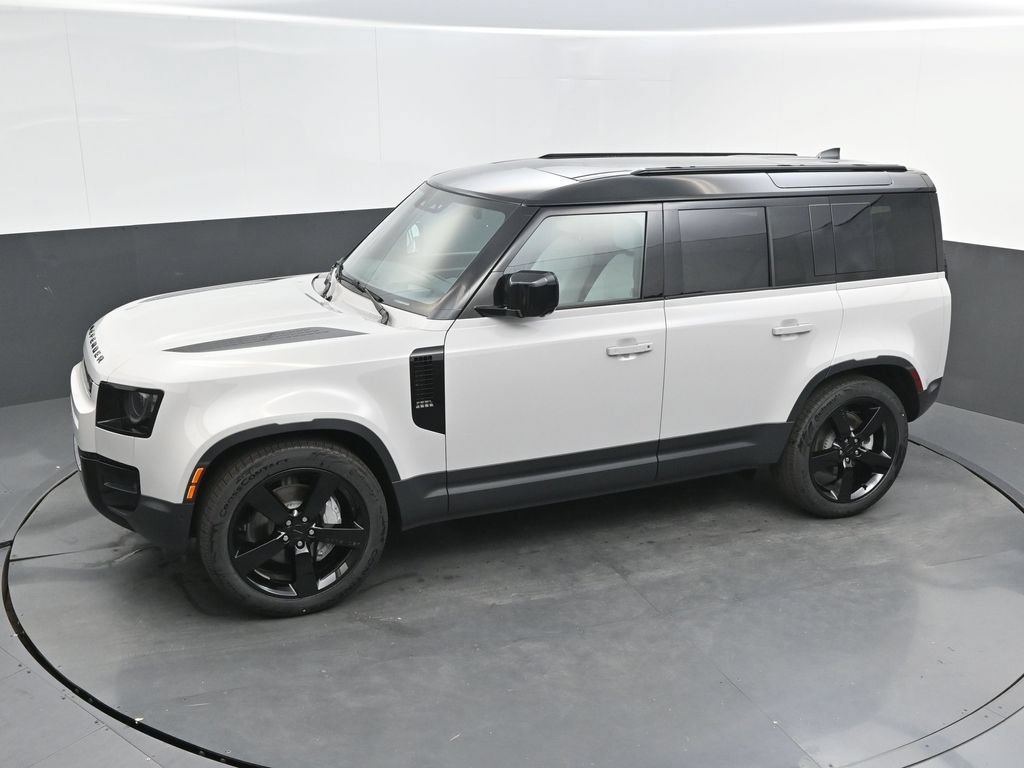 New 2026 Land Rover Defender 110 S AWD/4WD image 31