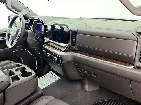 Used 2026 GMC Sierra 1500 Elevation image 21