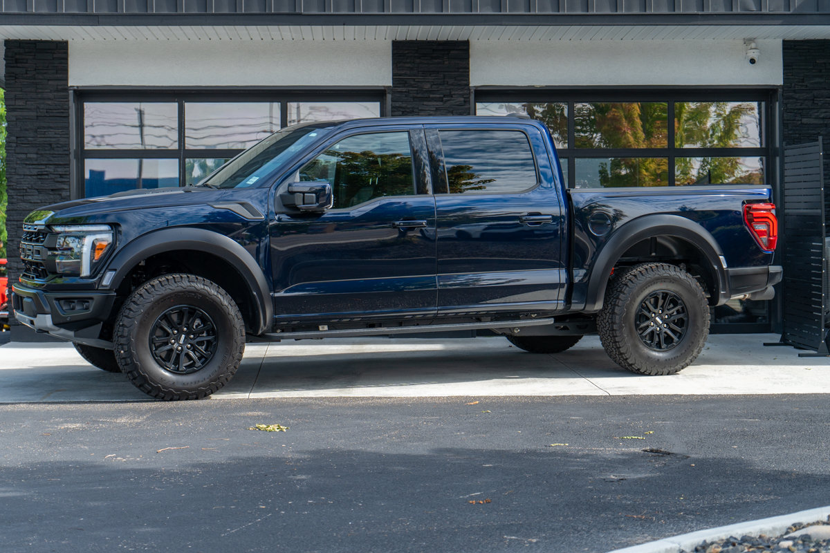 Used 2026 Ford F150 Raptor AWD/4WD image 4