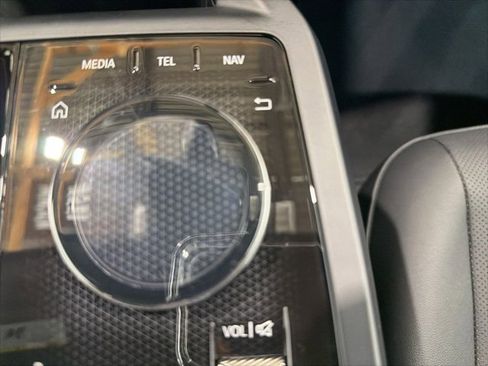 Used 2025 BMW iX xDrive50 w/ Premium Package image 37