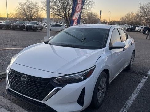 Used 2024 Nissan Sentra S image 2