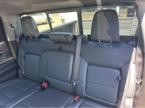 Used 2024 GMC Sierra 1500 Denali AWD/4WD image 17