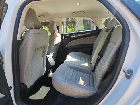 Used 2018 Ford Fusion S image 28