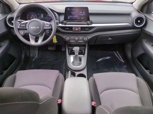 Certified 2022 Kia Forte LXS w/ LXS Technology Package image 14