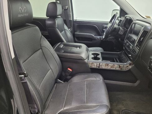 Used 2016 Chevrolet Silverado 1500 LTZ Z71 w/ Realtree Edition image 21