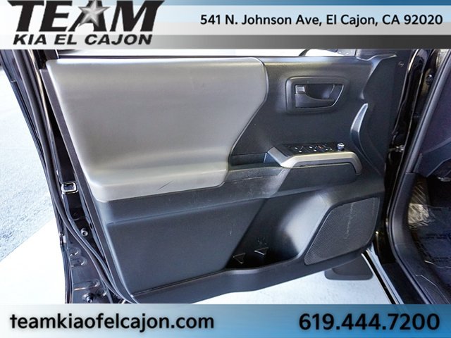 Used 2017 Toyota Tacoma SR5 w/ Tow Package AWD/4WD image 26