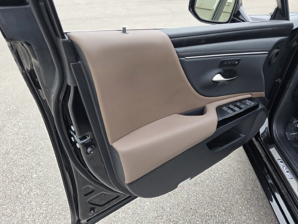 Certified 2024 Lexus ES 350 w/ Premium Package FWD image 16