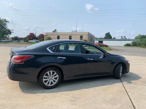 Used 2015 Nissan Altima 2.5 S w/ Power Driver Seat Package FWD image 11