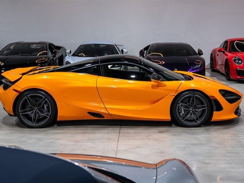 Used 2019 McLaren 720S Performance RWD image 7