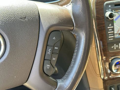 Used 2013 Buick Enclave Leather FWD image 35