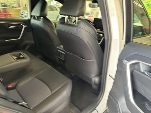Used 2024 Toyota RAV4 XSE AWD/4WD image 19