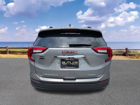 Used 2024 GMC Terrain SLE w/ Driver Convenience Package AWD/4WD image 7