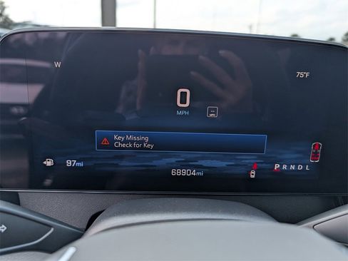 Used 2024 Chevrolet Traverse LT image 11