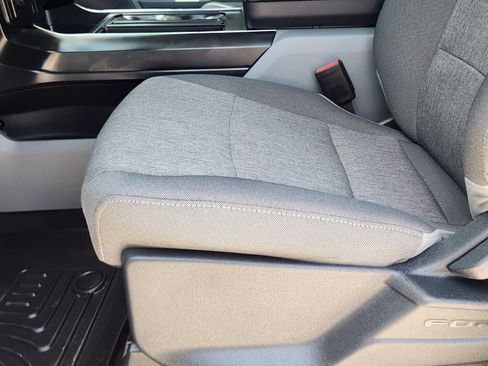 Used 2025 Ford F150 XL RWD image 29