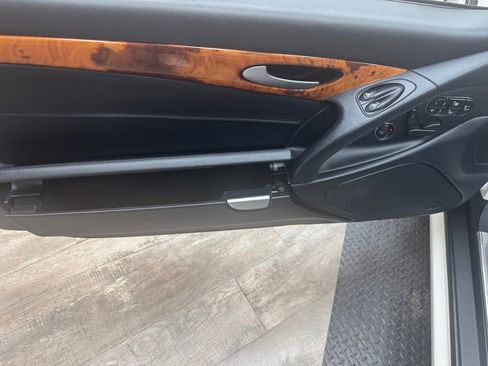 Used 2009 Mercedes-Benz SL 550 image 18