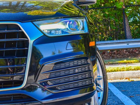 Used 2018 Audi Q3 2.0T Premium image 3