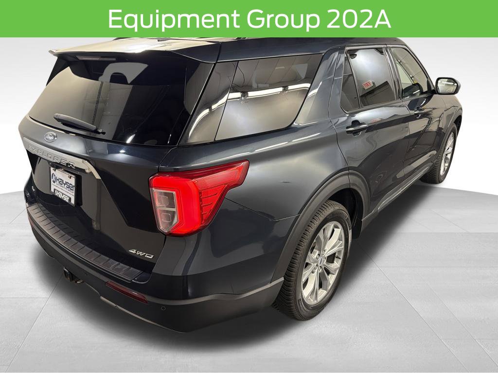 Used 2023 Ford Explorer XLT w/ Equipment Group 202A AWD/4WD image 9