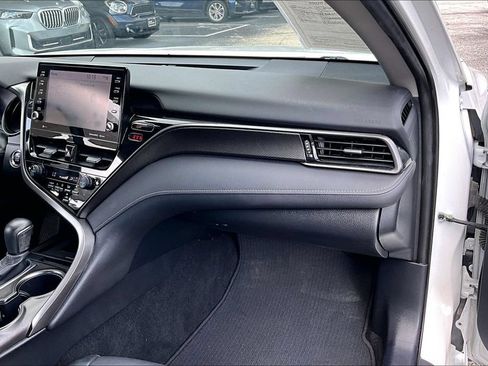 Used 2021 Toyota Camry XSE FWD image 22