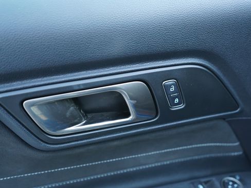 Used 2017 Ford Mustang Shelby GT350 w/ Electronics Package image 33