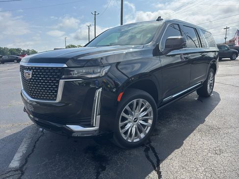 Used 2023 Cadillac Escalade ESV Premium Luxury w/ Performance Package AWD/4WD image 3