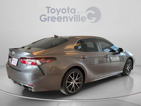Certified 2021 Toyota Camry SE FWD image 6