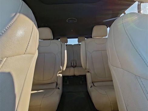 Used 2024 Jeep Grand Cherokee L Limited image 29