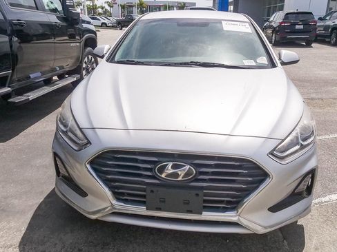 Used 2019 Hyundai Sonata SE image 2