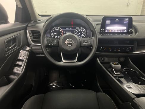 Used 2024 Nissan Rogue S FWD image 14
