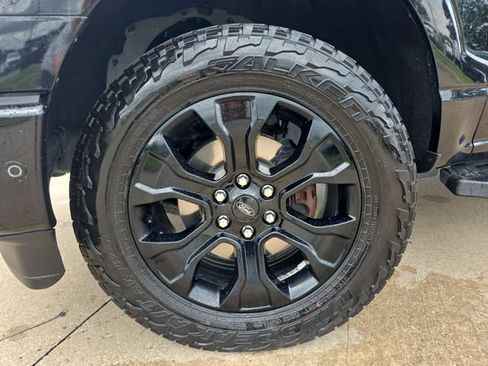 Used 2021 Ford F150 Lariat w/ Equipment Group 502A High AWD/4WD image 25