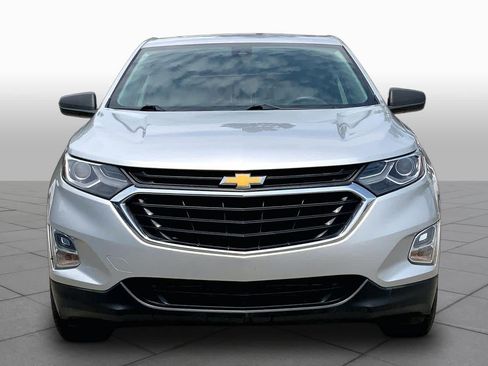 Used 2021 Chevrolet Equinox LS w/ LS Convenience Package FWD image 3