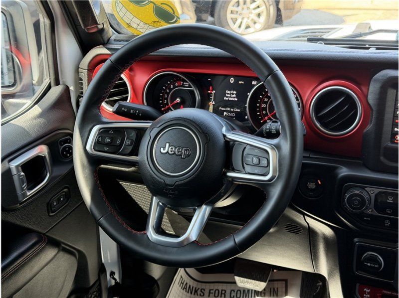 Used 2018 Jeep Wrangler Unlimited Rubicon AWD/4WD image 40