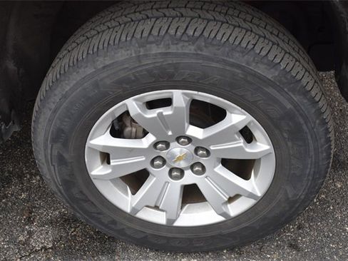 Used 2016 Chevrolet Colorado LT w/ LT Convenience Package image 11