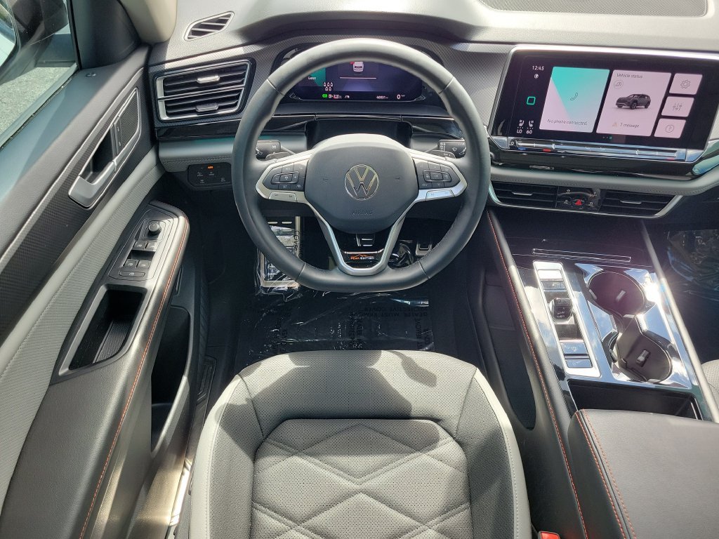 Certified 2024 Volkswagen Atlas Peak Edition SEL AWD/4WD image 16