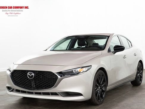 Used 2024 MAZDA MAZDA3 s image 4