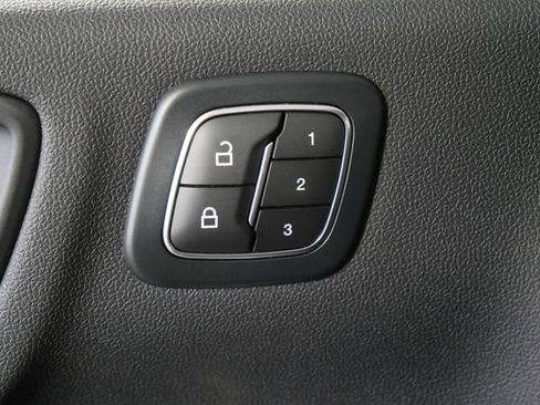 Certified 2024 Ford Escape Platinum image 18