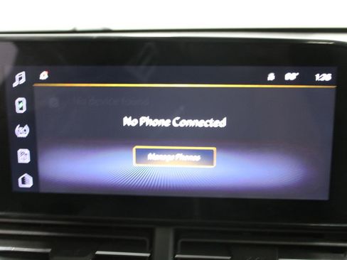 Used 2024 Chevrolet Trax ACTIV w/ Sunroof Package image 31