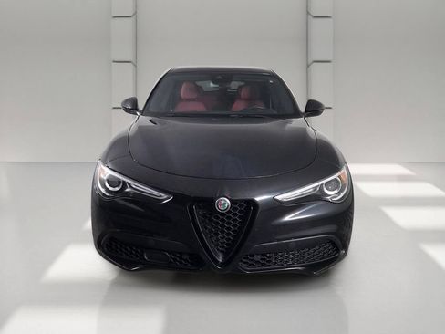 Used 2023 Alfa Romeo Stelvio Sprint RWD image 3
