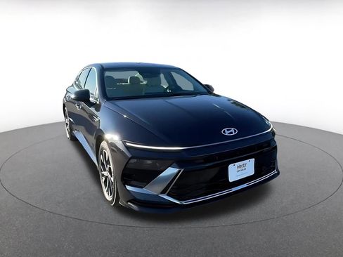 Used 2025 Hyundai Sonata SEL image 3