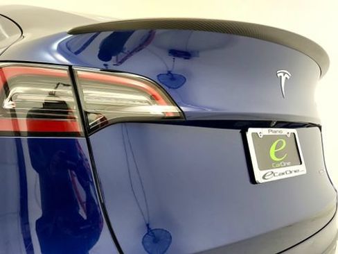 Used 2023 Tesla Model Y Performance AWD/4WD image 42