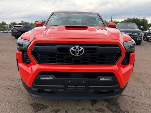 Used 2024 Toyota Tacoma TRD Sport AWD/4WD image 9