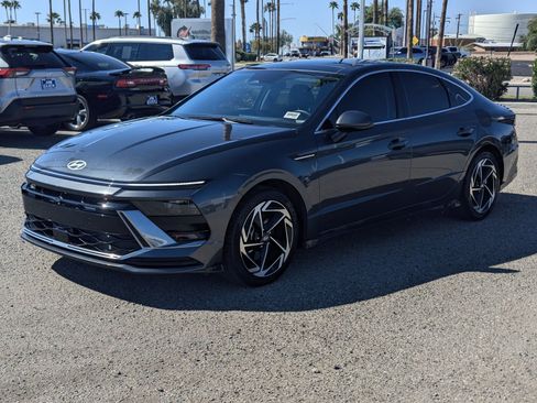 Used 2025 Hyundai Sonata SEL FWD image 5
