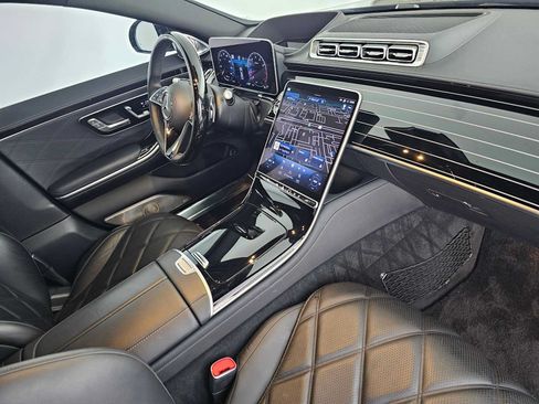 Used 2024 Mercedes-Benz Maybach S 580 4MATIC image 11