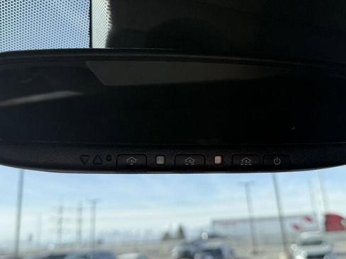 Used 2022 Mitsubishi Outlander LE image 37