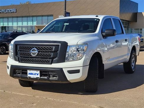 Used 2021 Nissan Titan S w/ S Utility Package image 2