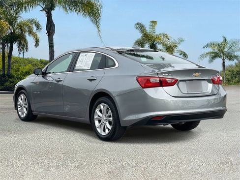 Used 2024 Chevrolet Malibu LT image 2