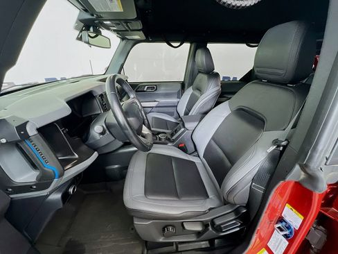 Certified 2023 Ford Bronco Black Diamond image 13