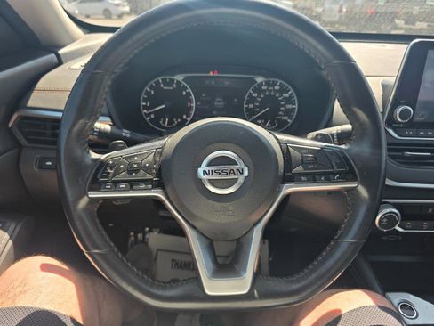 Used 2021 Nissan Altima 2.5 SR image 13